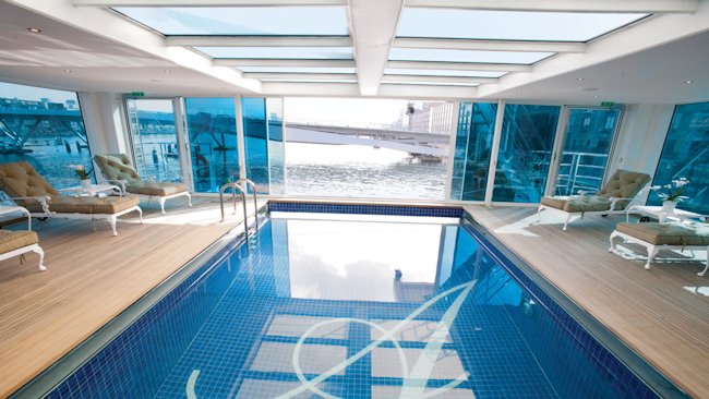 S.S. Antoinette pool